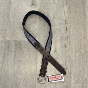 Vineyard Vines NWT football themed belt